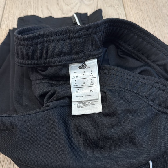 Adidas Women’s Track Pants in Size Medium - Picture 7 of 10